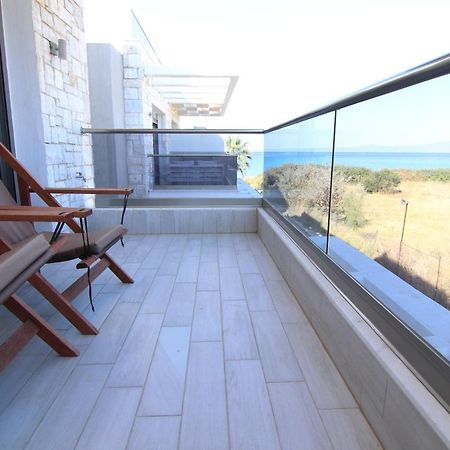 Hanioti Suite Maisonette In Front Of The Sea Экстерьер фото