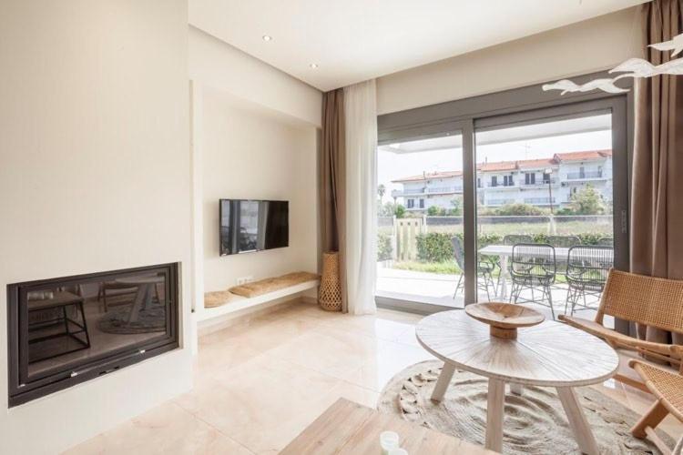 Hanioti Suite Maisonette In Front Of The Sea Экстерьер фото